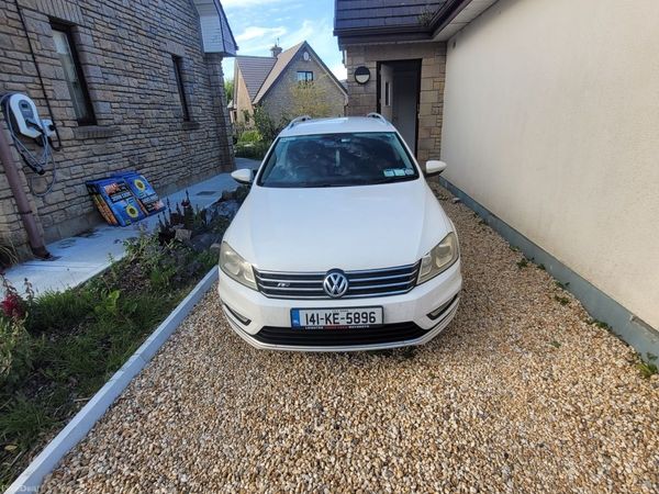 Volkswagen Passat Estate, Petrol, 2014, White