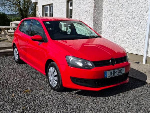 Volkswagen Polo Hatchback, Petrol, 2011, Red