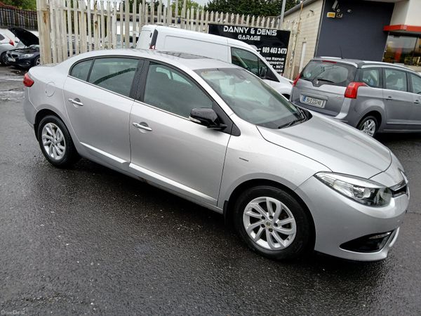 Renault Fluence Saloon, Diesel, 2015, Silver