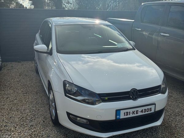Volkswagen Polo Hatchback, Petrol, 2013, White