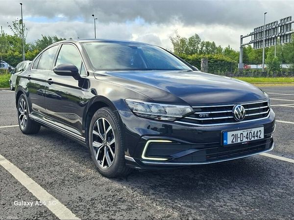 Volkswagen Passat Saloon, Petrol Plug-in Hybrid, 2021, Black