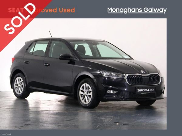 Skoda Fabia Hatchback, Petrol, 2023, Black