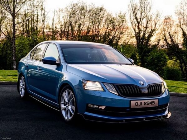Skoda Octavia Hatchback, Diesel, 2017, Blue