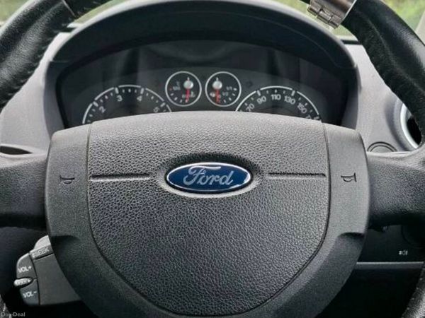 Ford Fiesta Hatchback, Petrol, 2006, Blue