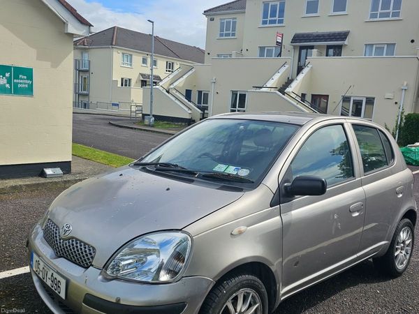 Toyota Yaris Hatchback, Petrol, 2005, Grey