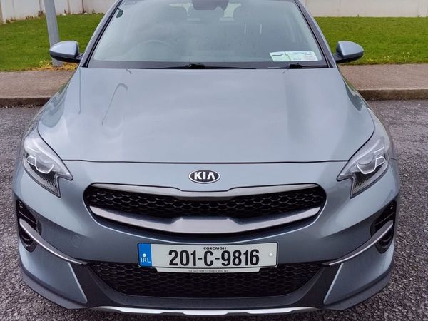 Kia XCeed Hatchback, Diesel, 2020, Silver