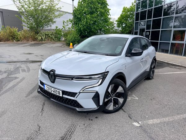 Renault Megane Hatchback, Electric, 2023, Grey