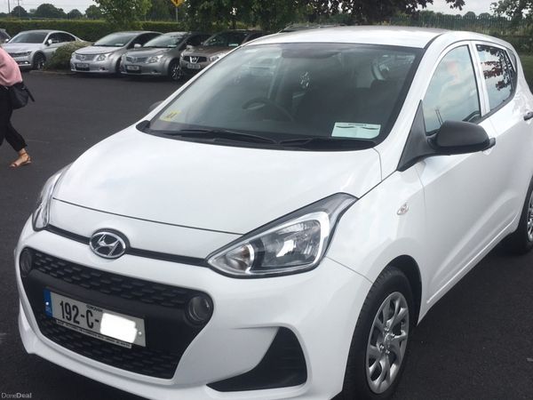 Hyundai i10 Hatchback, Petrol, 2019, White