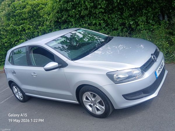 Volkswagen Polo Hatchback, Petrol, 2011, Silver