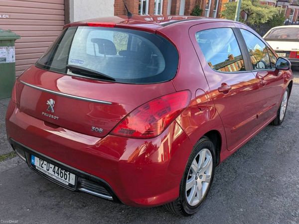 Peugeot 308 Hatchback, Diesel, 2012, Red