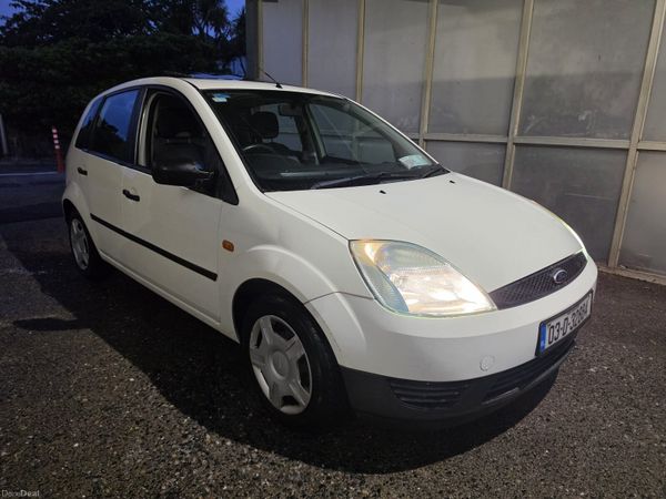 Ford Fiesta Hatchback, Petrol, 2003, White