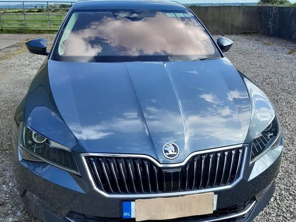 Skoda Superb , Diesel, 2019, Grey