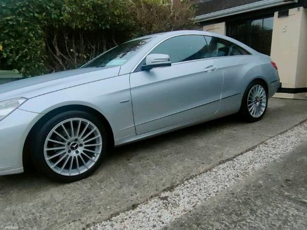 Mercedes-Benz E-Class Coupe, Diesel, 2011, Silver