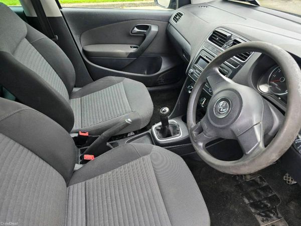 Volkswagen Polo Hatchback, Petrol, 2012, Black