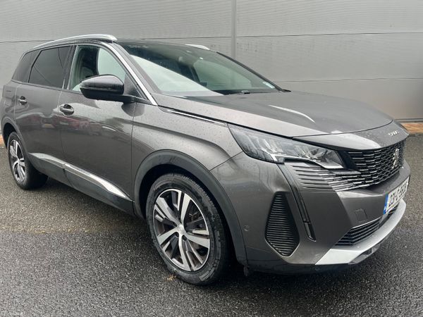 Peugeot 5008 MPV, Diesel, 2023, Grey