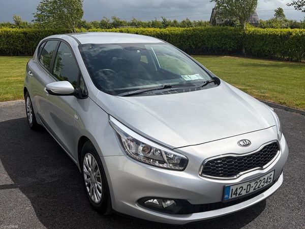 Kia Ceed Hatchback, Diesel, 2014, Silver