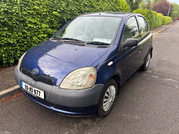 Toyota Yaris Hatchback, Petrol, 2000, Blue