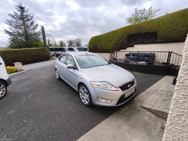 Ford Mondeo Hatchback, Diesel, 2010, Silver
