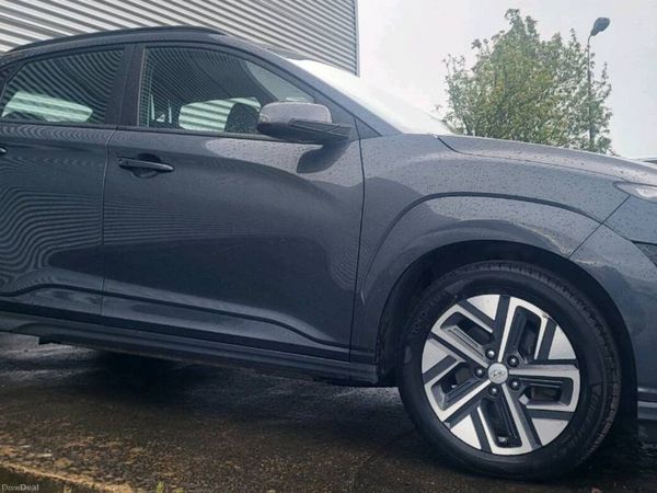 Hyundai KONA Hatchback, Electric, 2022, Grey