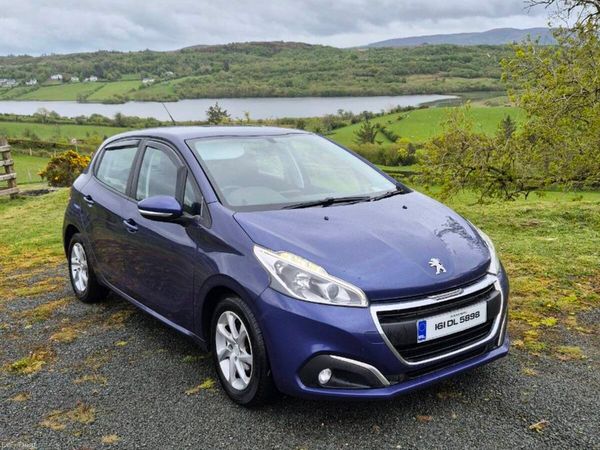 Peugeot 208 Hatchback, Diesel, 2016, Blue