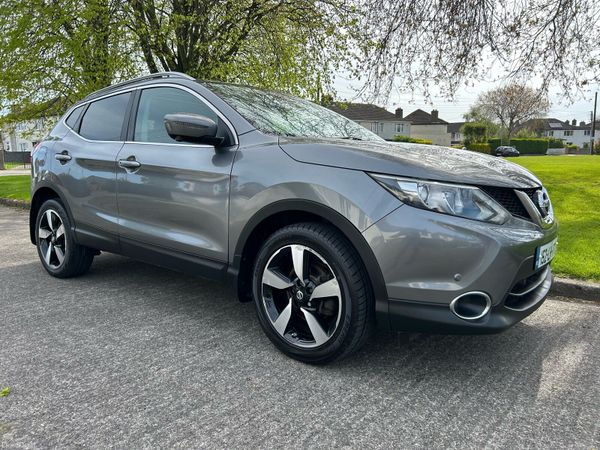 Nissan Qashqai Hatchback, Diesel, 2015, Grey
