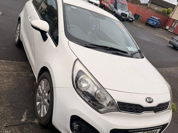 Kia Rio Hatchback, Petrol, 2012, White