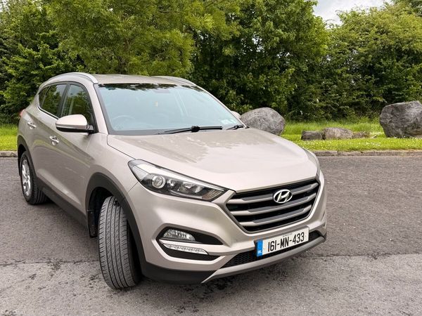 Hyundai Tucson SUV, Diesel, 2016, White