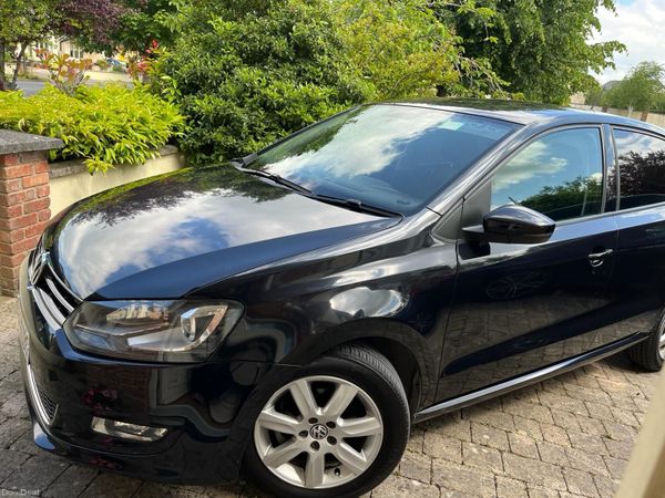 Volkswagen Polo Hatchback, Petrol, 2013, Black