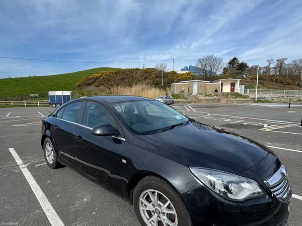 Opel Insignia Hatchback, Diesel, 2014, Black