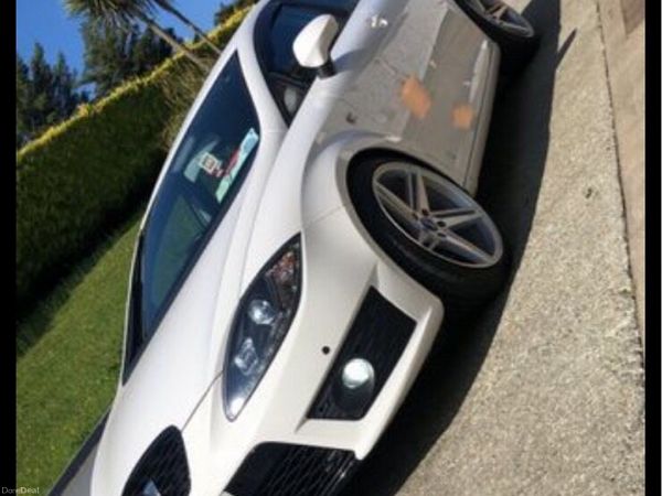 SEAT Leon Hatchback, Diesel, 2012, White