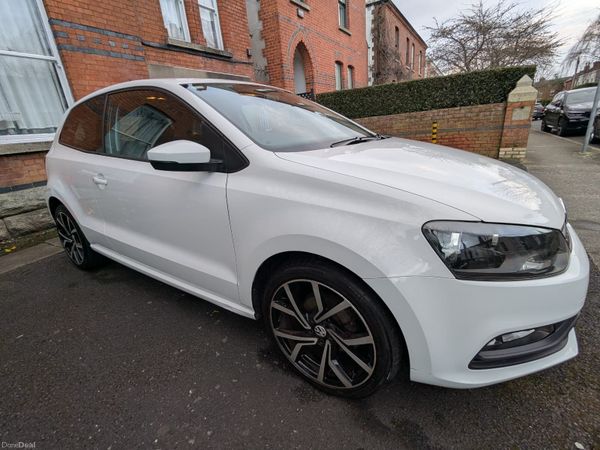 Volkswagen Polo Hatchback, Petrol, 2017, White