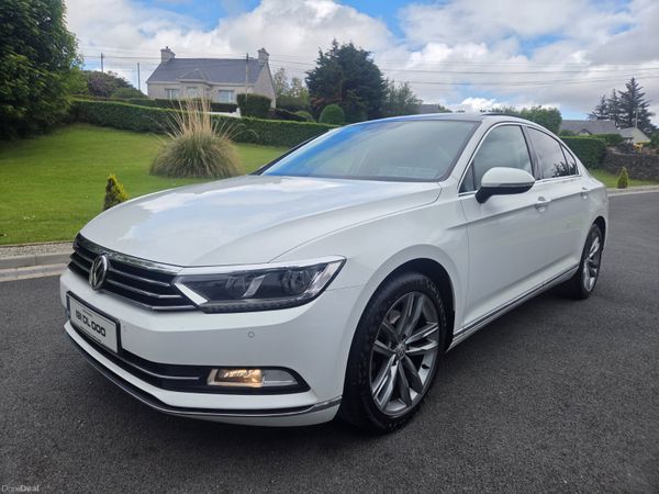 Volkswagen Passat Saloon, Diesel, 2019, White