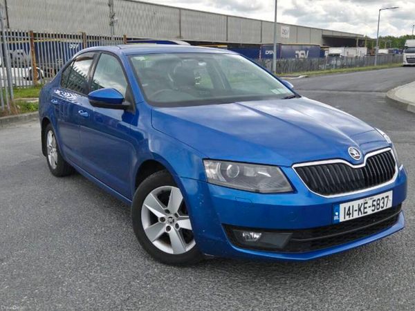 Skoda Octavia Hatchback, Diesel, 2014, Blue