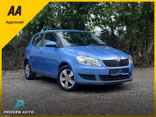 Skoda Fabia Hatchback, Petrol, 2014, Blue