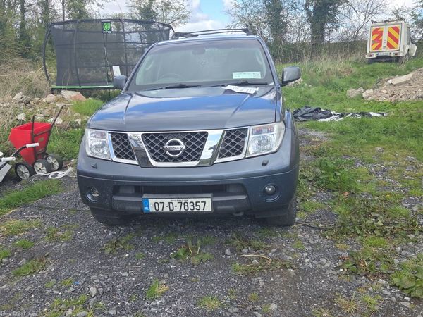 Nissan Pathfinder SUV, Diesel, 2007, Blue