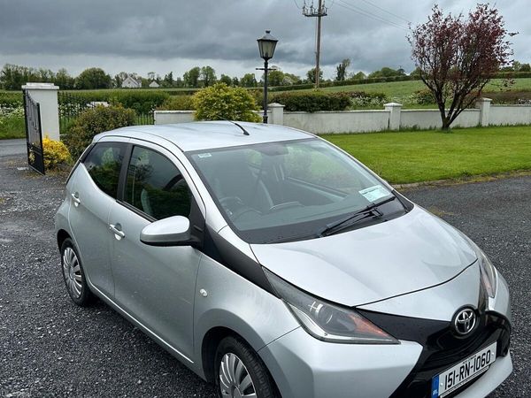 Toyota Aygo Hatchback, Petrol, 2015, Silver