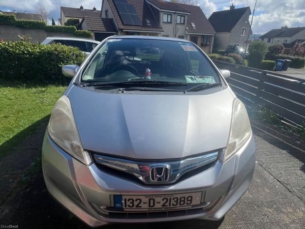Honda Fit Hatchback, Petrol Hybrid, 2013, Silver