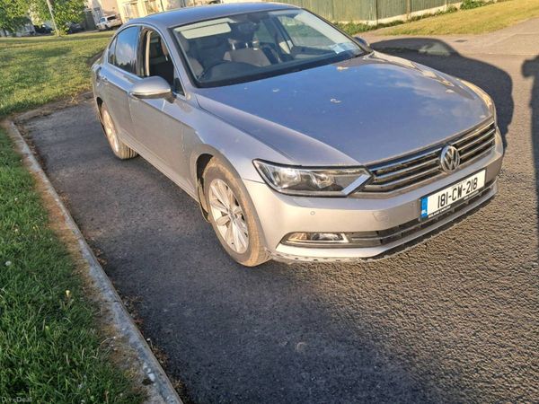 Volkswagen Passat Saloon, Diesel, 2018, Grey