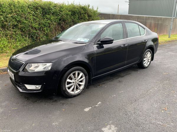 Skoda Octavia Saloon, Diesel, 2016, Black