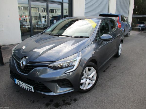 Renault Clio Hatchback, Petrol, 2022, Grey