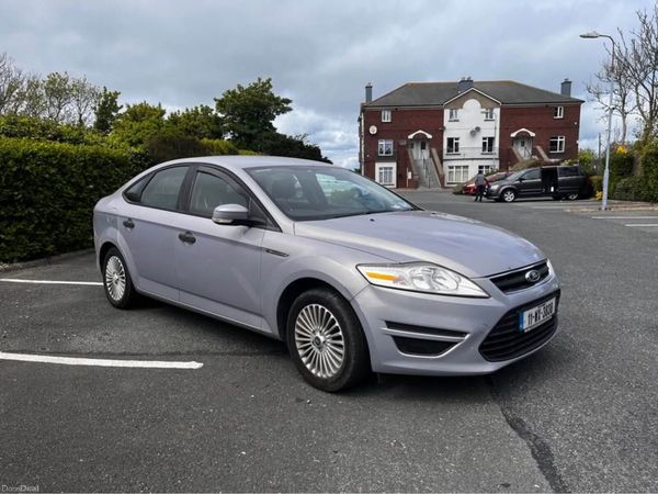 Ford Mondeo Hatchback, Diesel, 2011, Silver