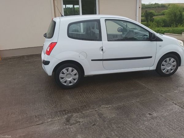 Renault Twingo Hatchback, Petrol, 2009, White