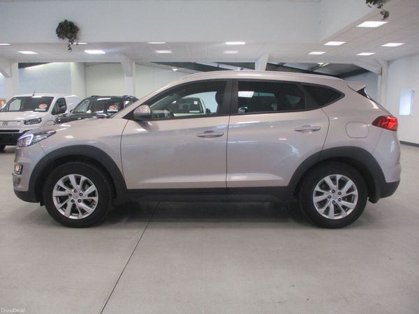 Hyundai Tucson SUV, Diesel, 2020, Gold