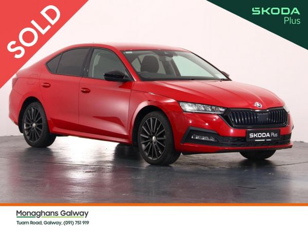 Skoda Octavia Saloon, Diesel, 2022, Red