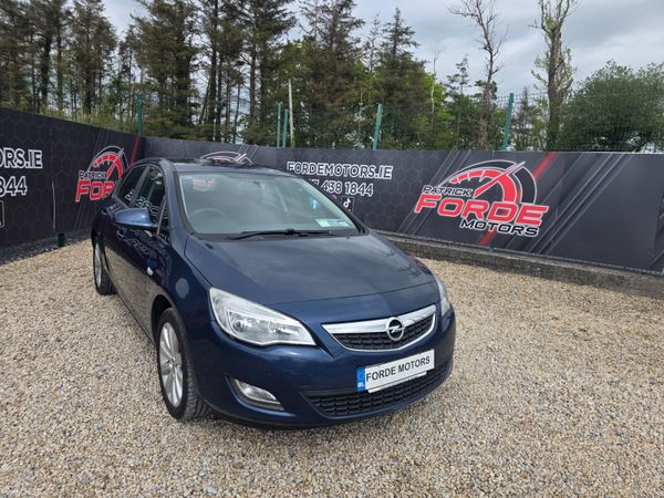 Opel Astra MPV, Petrol, 2012, Blue