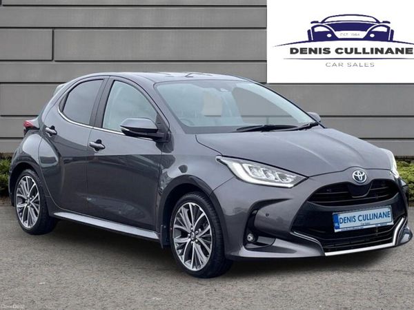 Toyota Yaris Hatchback, Petrol Hybrid, 2024, Grey