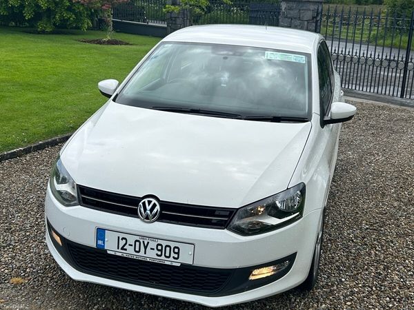 Volkswagen Polo Hatchback, Diesel, 2012, White
