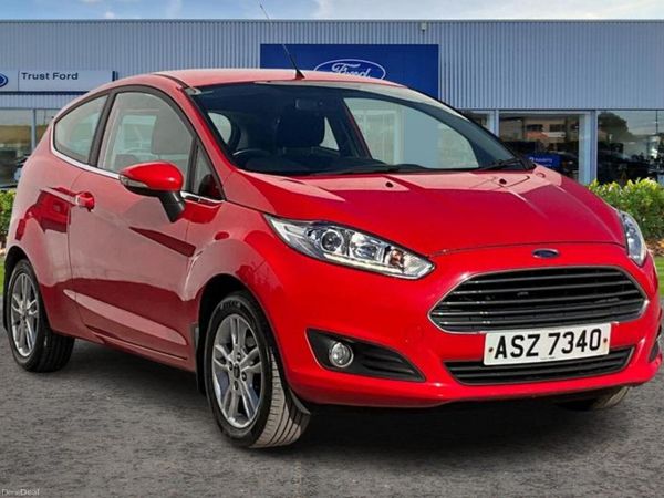 Ford Fiesta Hatchback, Petrol, 2017, Red