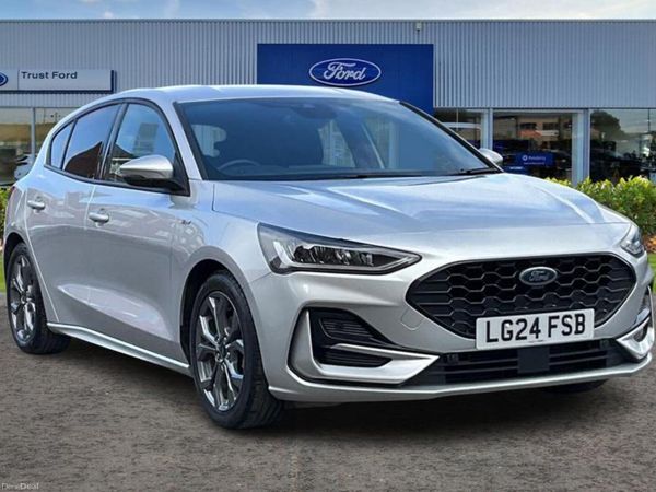 Ford Focus Hatchback, Petrol, 2024, Silver