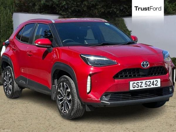 Toyota Yaris Cross Estate, Petrol Hybrid, 2022, Red